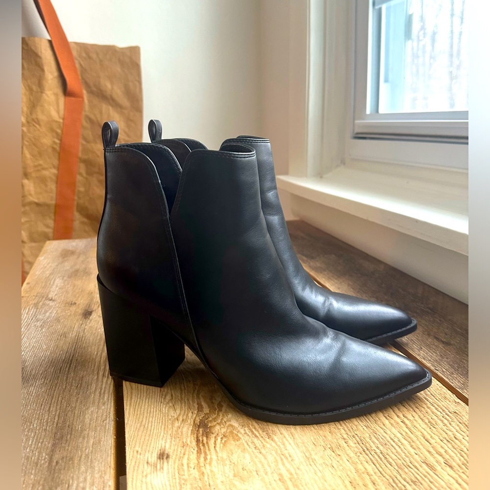 Nine west black women Booties